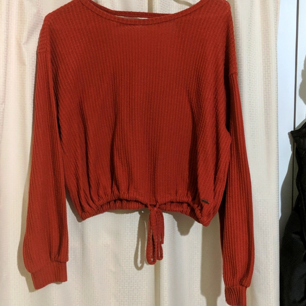long sleeve hollister top